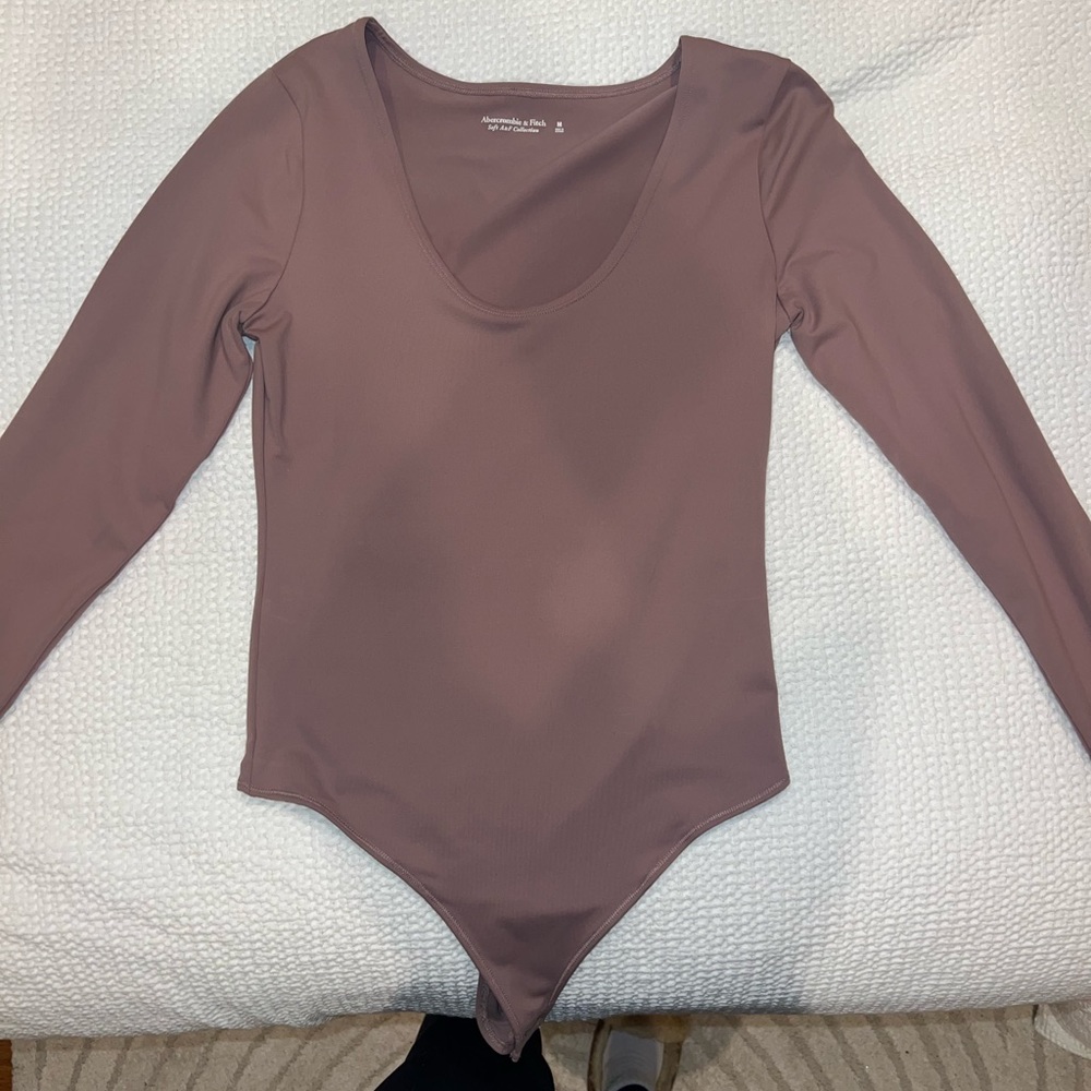 Abercrombie & Fitch Mauve Long Sleeve Scoop Neck Bodysuit